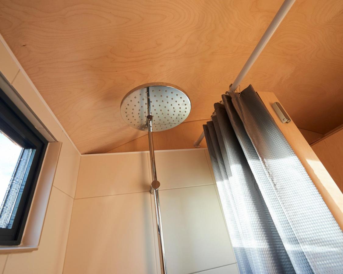 Hut64 Villa Alderbury Екстериор снимка